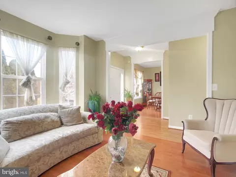 Living - 1401 Jasper St, Silver Spring, MD 20902 photo 2 of 10