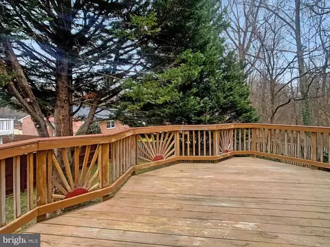 Exterior - 1401 Jasper St, Silver Spring, MD 20902 photo 2 of 7