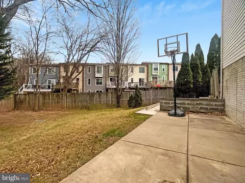 Exterior - 1401 Jasper St, Silver Spring, MD 20902 photo 5 of 7