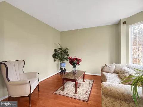 Living - 1401 Jasper St, Silver Spring, MD 20902 photo 4 of 10
