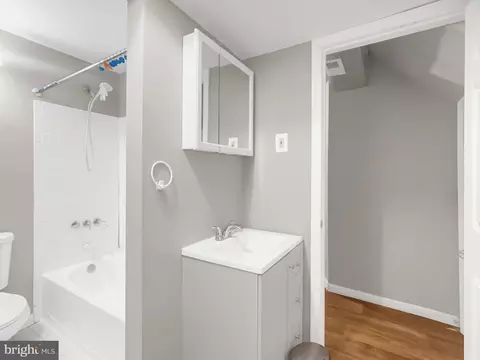 Bath - 1401 Jasper St, Silver Spring, MD 20902 photo 5 of 5