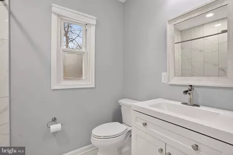 Bath - 110 Melbourne Ave, Silver Spring, MD 20901 photo 1 of 4