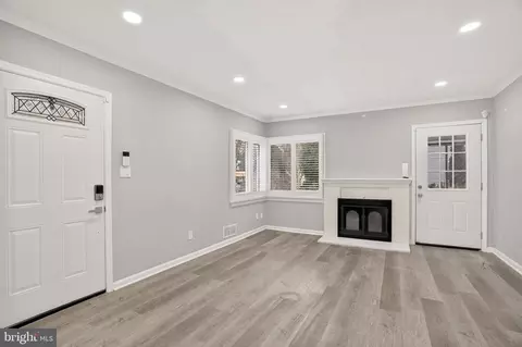 Living - 110 Melbourne Ave, Silver Spring, MD 20901 photo 1 of 3