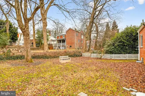 Exterior - 110 Melbourne Ave, Silver Spring, MD 20901 photo 4 of 5