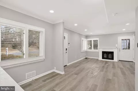 Living - 110 Melbourne Ave, Silver Spring, MD 20901 photo 2 of 3