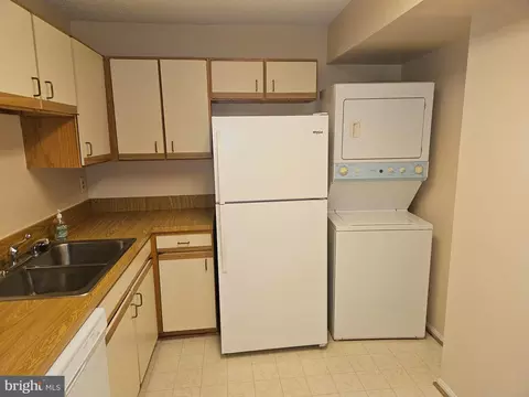 Other - 15107 Interlachen Dr #2-815, Silver Spring, MD 20906 photo 4 of 13