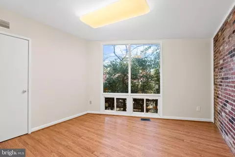 11702 College View Dr, Silver Spring, MD 20902 photo 28