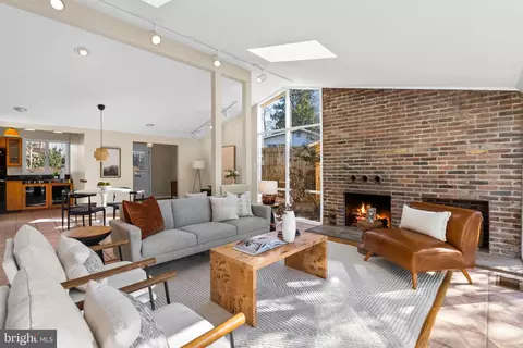11702 College View Dr, Silver Spring, MD 20902 photo 12