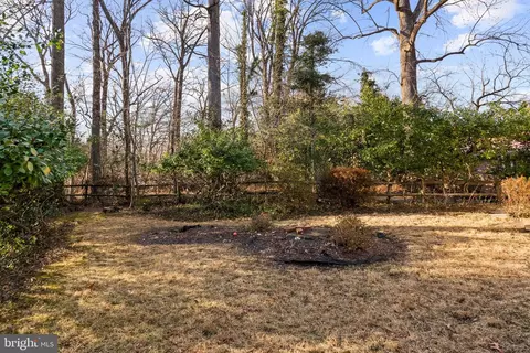 11702 College View Dr, Silver Spring, MD 20902 photo 43