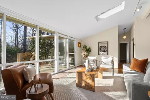 11702 College View Dr, Silver Spring, MD 20902 photo 13