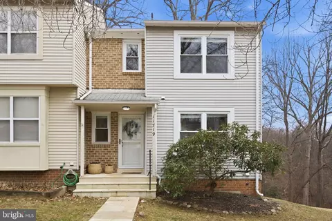 11719 Summer Oak Dr, Germantown, MD 20874