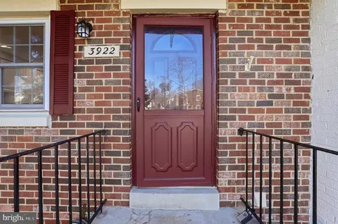 3922 Tynewick Dr #10, Silver Spring, MD 20906 photo 4