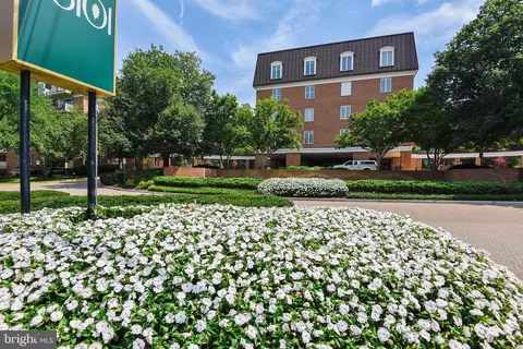 8101 Connecticut Ave #S-307, Chevy Chase, MD 20815