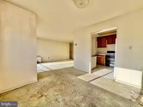 Living - 8830 Piney Branch Rd #402, Silver Spring, MD 20903 photo 5 of 5