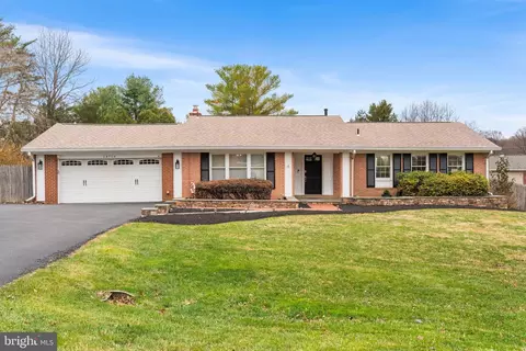 14716 Bauer Dr, Rockville, MD 20853