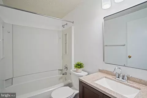 Bath - 1109 Cavendish Dr, Silver Spring, MD 20905 photo 1 of 1