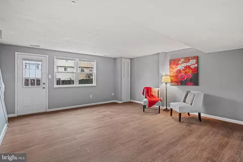 Living - 1109 Cavendish Dr, Silver Spring, MD 20905 photo 2 of 5