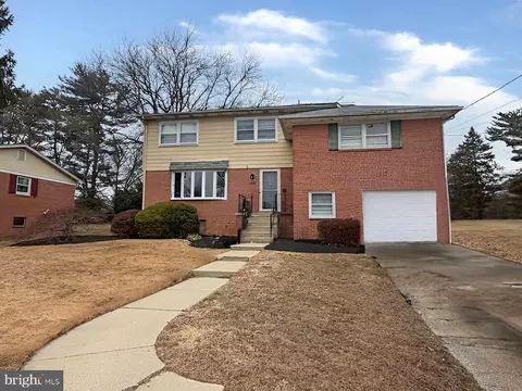906 Venice Dr, Silver Spring, MD 20904