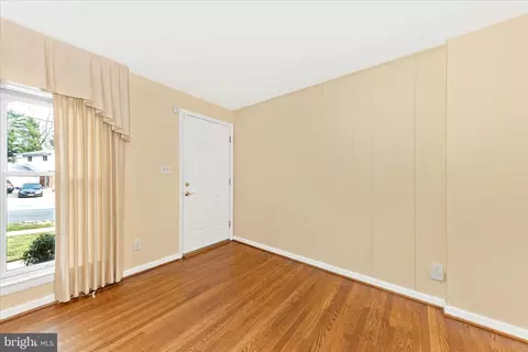 Living - 11802 Pittson Rd, Silver Spring, MD 20906 photo 3 of 7