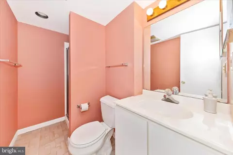 Bath - 11802 Pittson Rd, Silver Spring, MD 20906 photo 3 of 3