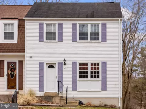 18 Baileys Ct, Silver Spring, MD 20906