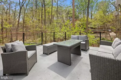 Exterior - 111 Sunnyside Rd, Silver Spring, MD 20910 photo 5 of 6