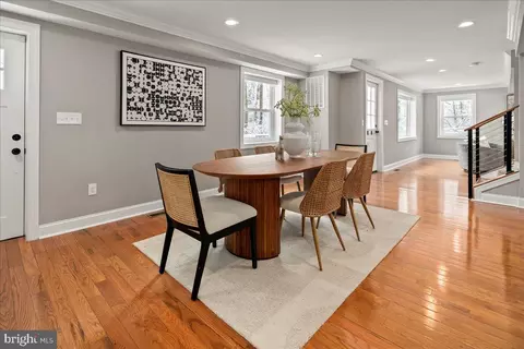 Dining - 111 Sunnyside Rd, Silver Spring, MD 20910 photo 3 of 4