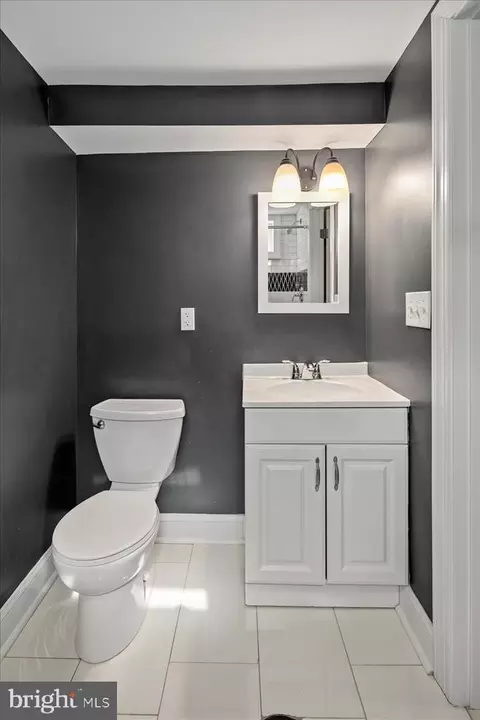 Bath - 111 Sunnyside Rd, Silver Spring, MD 20910 photo 5 of 6