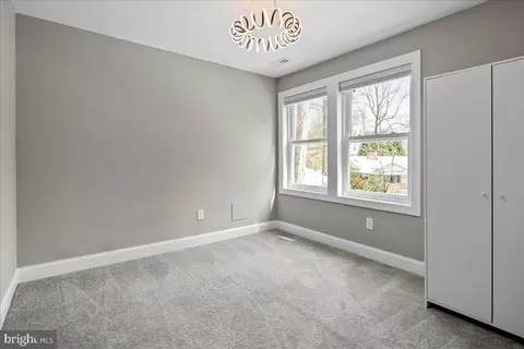 Bedroom - 111 Sunnyside Rd, Silver Spring, MD 20910 photo 3 of 5