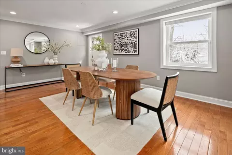 Dining - 111 Sunnyside Rd, Silver Spring, MD 20910 photo 2 of 4