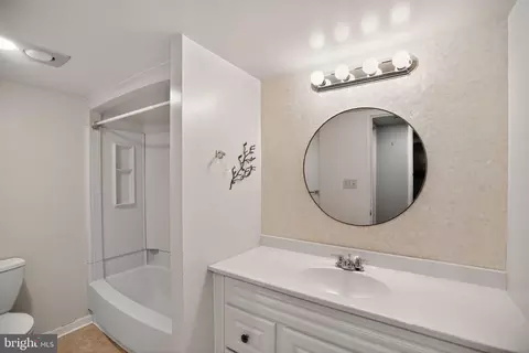 15101 Interlachen Dr #1-102, Silver Spring, MD 20906 photo 25