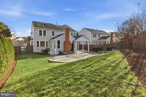 Exterior - 13222 Maplecrest Dr, Potomac, MD 20854 photo 5 of 9
