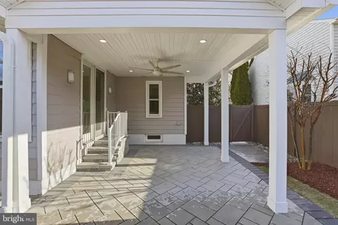 Exterior - 13222 Maplecrest Dr, Potomac, MD 20854 photo 9 of 9