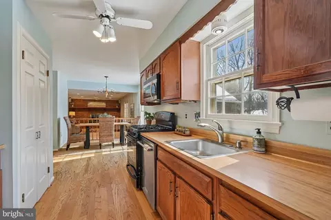 Kitchen - 14232 Bradshaw Dr, Silver Spring, MD 20905 photo 2 of 2