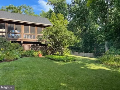 Exterior - 14232 Bradshaw Dr, Silver Spring, MD 20905 photo 6 of 8