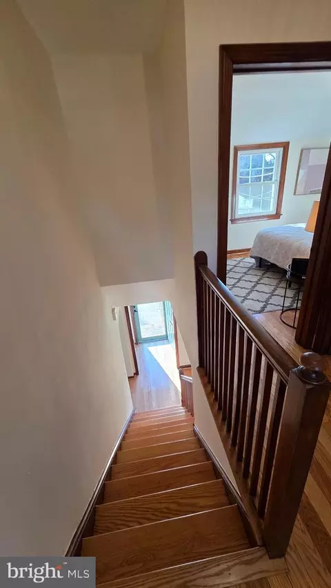 Entry Way - 9121 Sudbury Rd, Silver Spring, MD 20901 photo 23 of 31