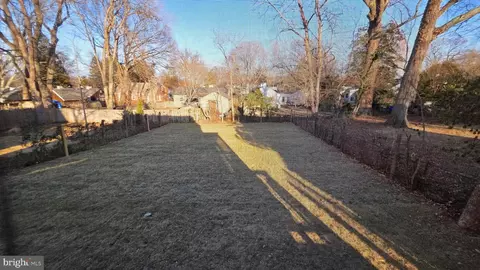 Exterior - 9121 Sudbury Rd, Silver Spring, MD 20901 photo 13 of 14