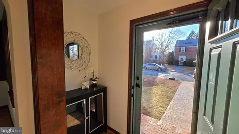 Entry Way - 9121 Sudbury Rd, Silver Spring, MD 20901 photo 30 of 31