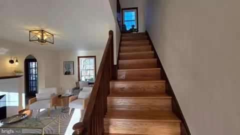 Entry Way - 9121 Sudbury Rd, Silver Spring, MD 20901 photo 18 of 31