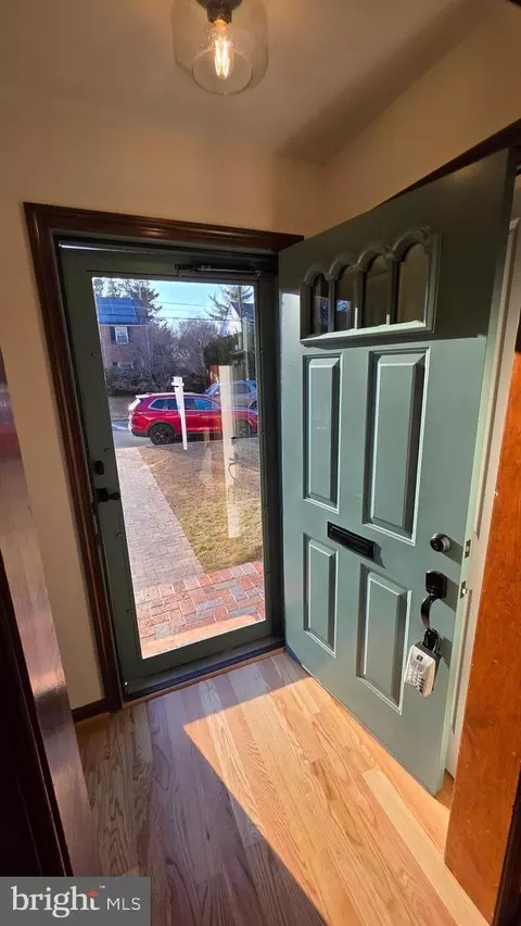 Entry Way - 9121 Sudbury Rd, Silver Spring, MD 20901 photo 31 of 31