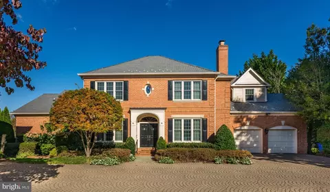 18 Beman Woods Ct, Potomac, MD 20854