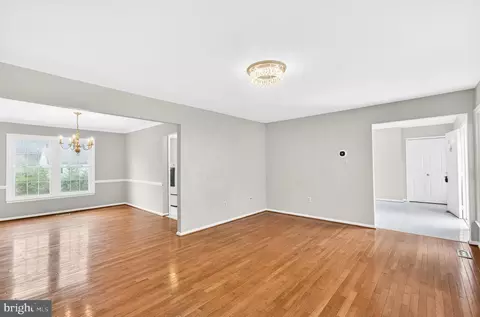 12807 Goldstone Ct, Silver Spring, MD 20904 photo 9