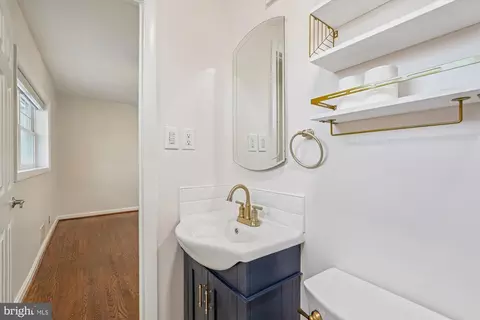 Bath - 1216 Kathryn Rd, Silver Spring, MD 20904 photo 3 of 9
