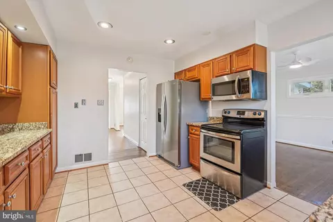 Kitchen - 1216 Kathryn Rd, Silver Spring, MD 20904 photo 4 of 9