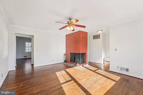 Living - 1216 Kathryn Rd, Silver Spring, MD 20904 photo 4 of 9