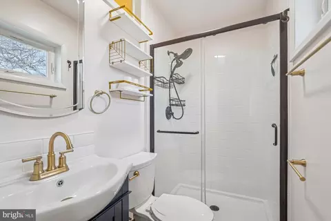 Bath - 1216 Kathryn Rd, Silver Spring, MD 20904 photo 2 of 9