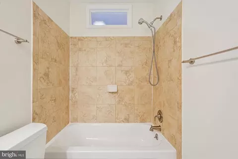 Bath - 1216 Kathryn Rd, Silver Spring, MD 20904 photo 5 of 9