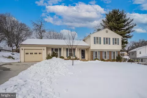 3205 Llewellyn Field Rd, Olney, MD 20832