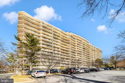 3333 University Blvd W #409, Kensington, MD 20895