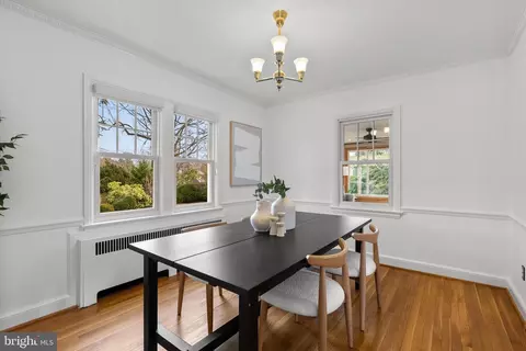Dining - 8 Springvale Ln, Silver Spring, MD 20910 photo 2 of 2